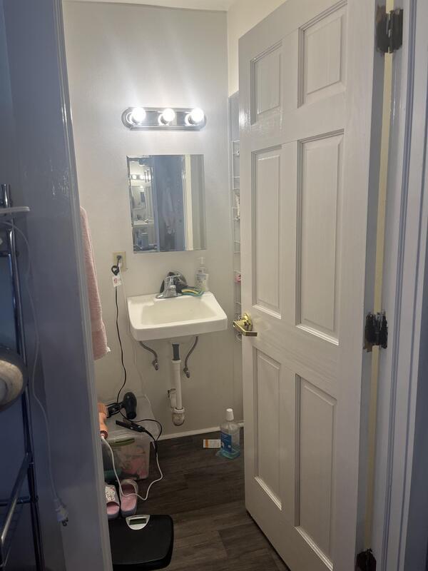 Building Photo - 240 W Lakelawn Pl