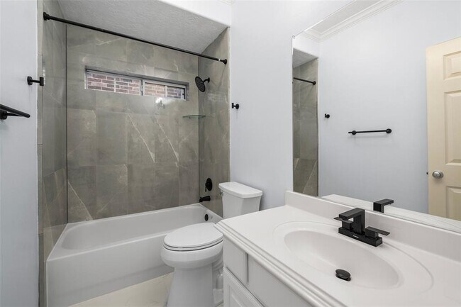 Building Photo - 1518 Olive Park