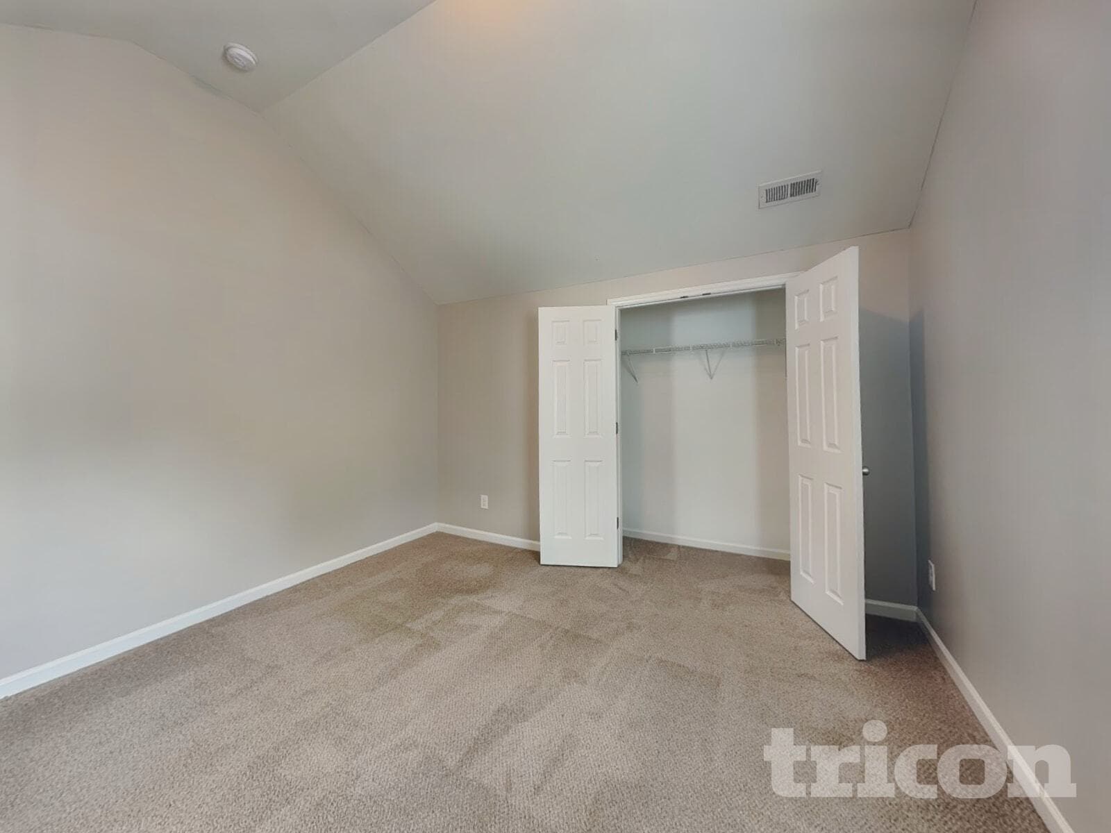 Building Photo - 851 Red Oak Tree Dr