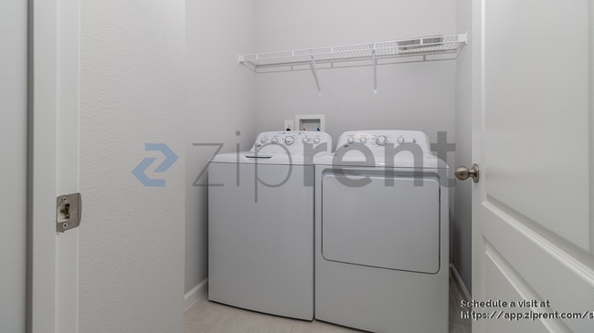 Building Photo - 432 Cape Honeysuckle Pl