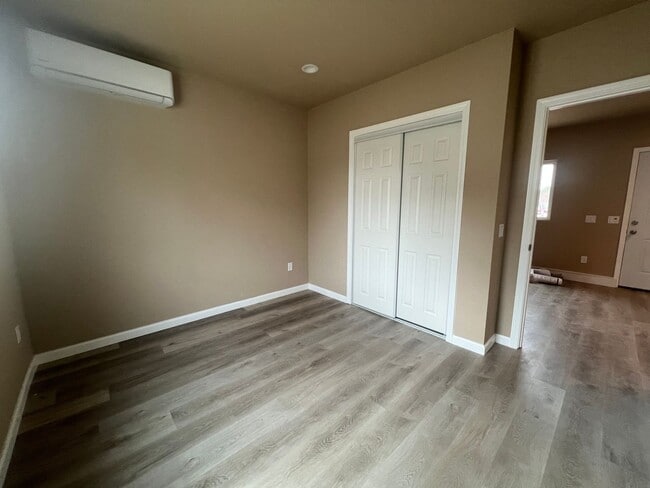 Building Photo - Brand new 1 bedroom with all utilities included!