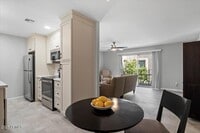 Building Photo - 7430 E Chaparral Rd