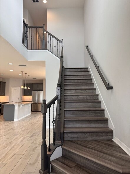 Building Photo - 730 Rivington Ave