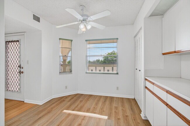 Building Photo - 1501 Cayman Way