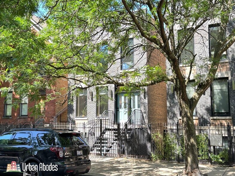 Building Photo - 1424 N Bosworth Ave