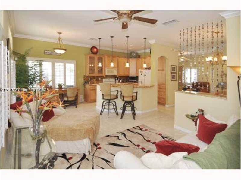 Building Photo - 712 Juniper Ln