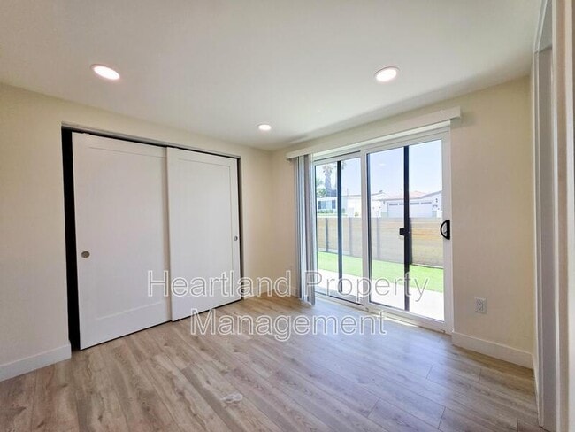 Building Photo - 3344 Lockwood Dr
