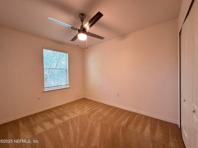 Building Photo - 8271 Halls Hammock Ct