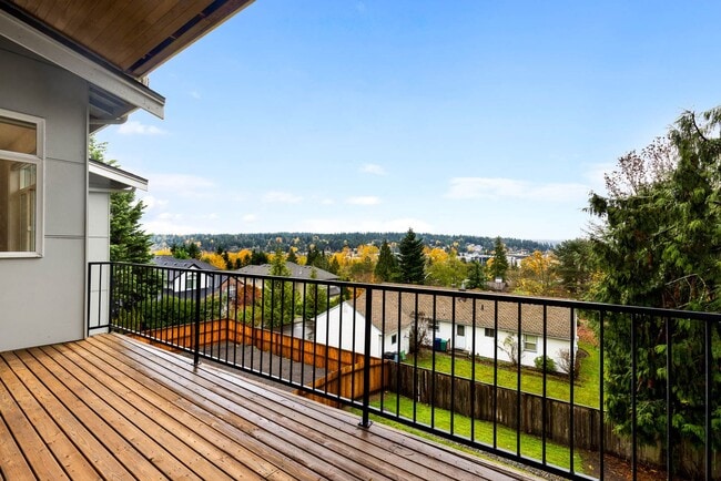 Building Photo - 7704 151st Ave NE