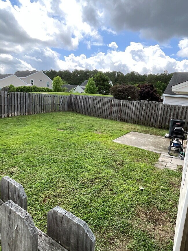 Building Photo - Godley Station Schools