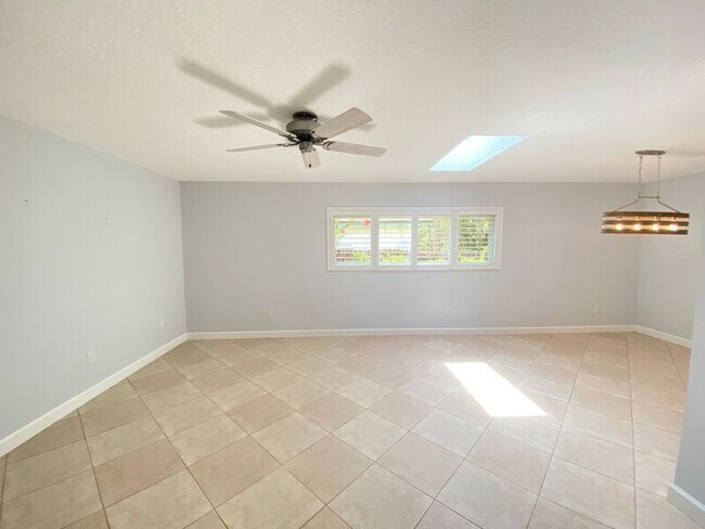 Building Photo - 104 Hatfield Ct