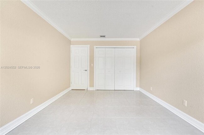 Building Photo - 3719 Estepona Ave