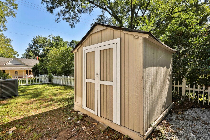 Building Photo - 91 E Washington St