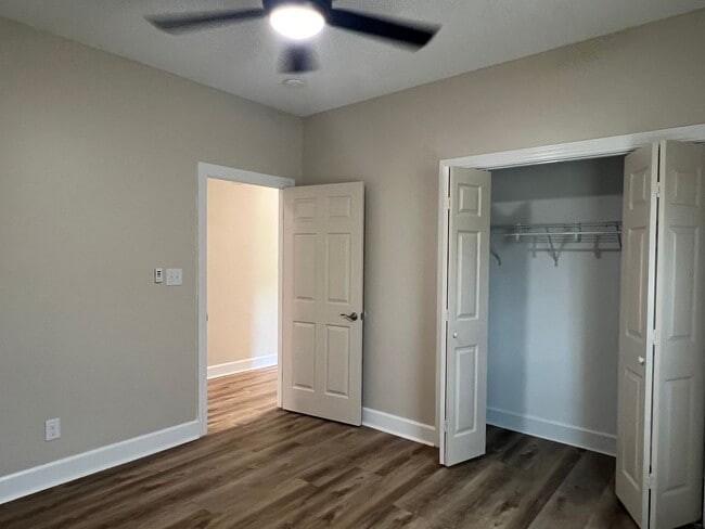 Building Photo - Stunning One Level Home located in central Johnson City!  