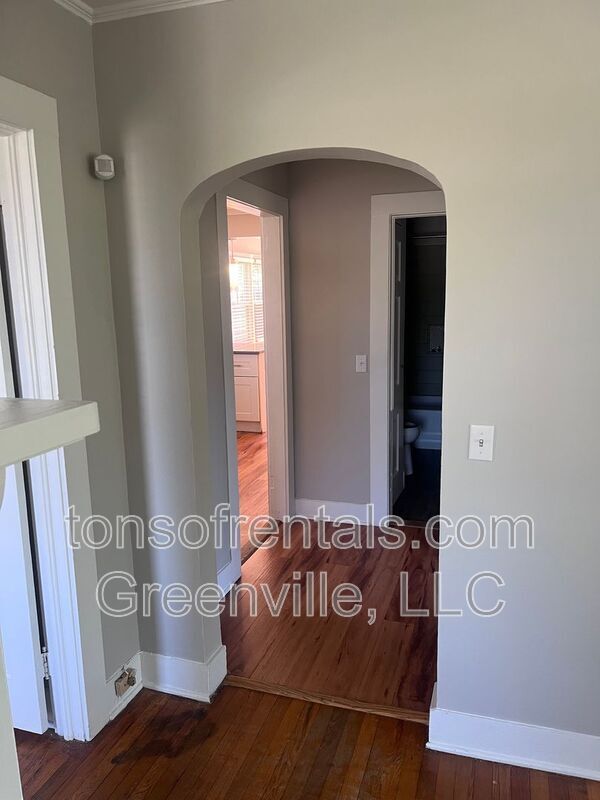 Building Photo - 205 Thackston St