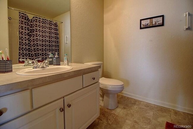 Building Photo - 3350 Boulder Cir