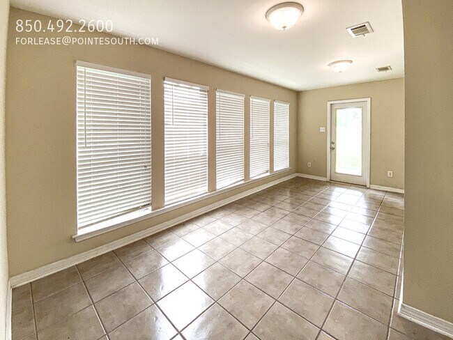 Building Photo - 27450 Hobby Horse Ln