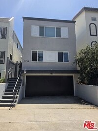Building Photo - 11754 Darlington Ave
