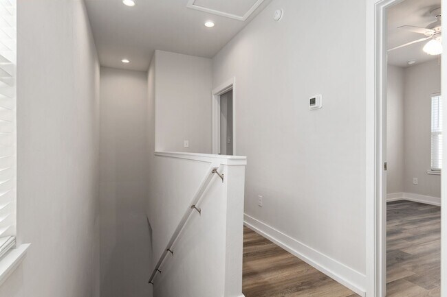 Building Photo - Stunning Brand-New 3-Bedroom, 3-Bathroom H...