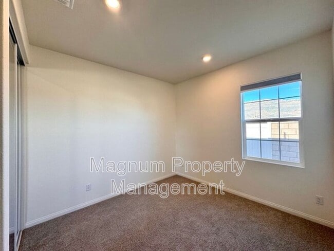 Building Photo - 22691 Hilltopper Wy