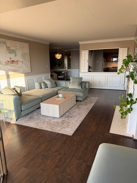 Building Photo - 426 S 1000 E