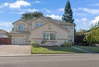 Building Photo - Fully furnished 5bd 3ba home in desirable Carmichael neighborhood