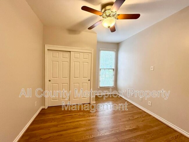 Building Photo - 4511 Gilbert Ave