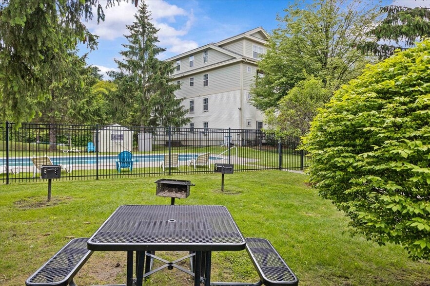 Grills - 340 Hildred Dr
