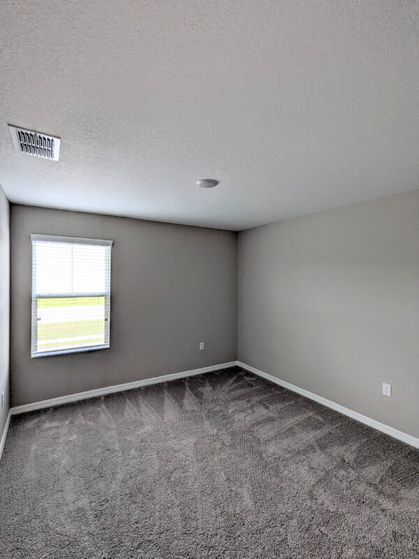 Building Photo - 13089 Oak Hill Way