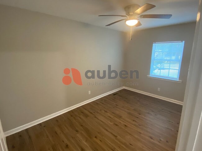 Building Photo - Nicely updated 3 bed 1.5 bath home in Hixson