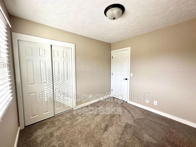 Building Photo - 8005 S 152nd St