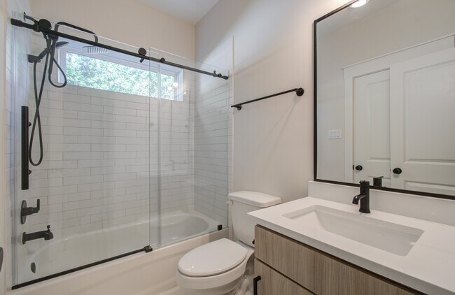 Building Photo - 5309 Donovan Gdns Ln