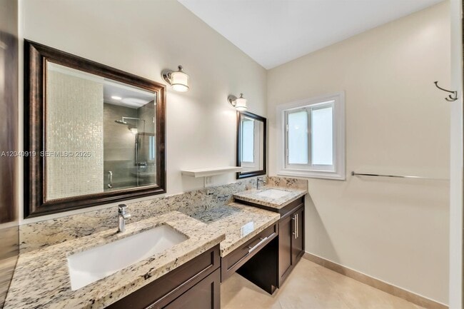 Building Photo - 4920 SW 170th Ave