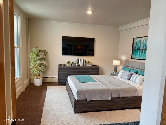 Building Photo - 85 N Winooski Ave