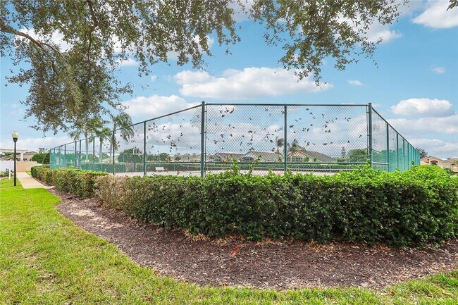 Building Photo - 235 Royal Palm Dr