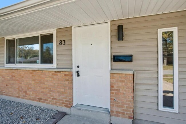 Building Photo - 83 Brookhaven Dr