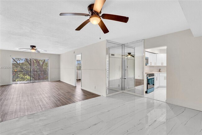 Building Photo - 3360 Spanish Moss Terrace