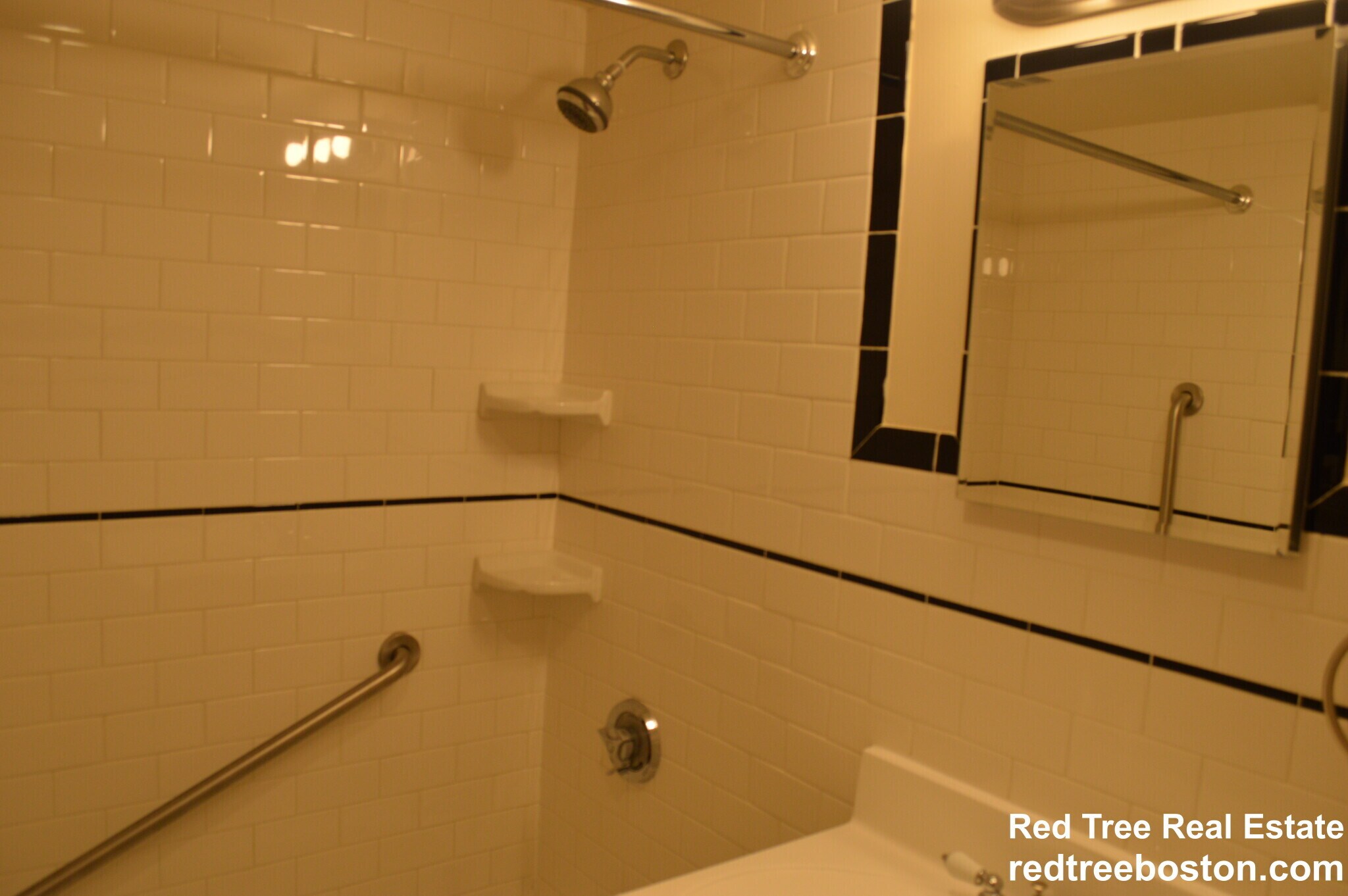 Building Photo - 101 Monmouth St