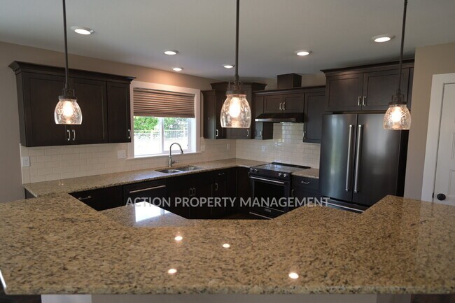 Building Photo - 2 bed + office, 2 bath home in Sequim