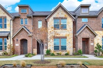 Building Photo - 1943 Hellams Ln