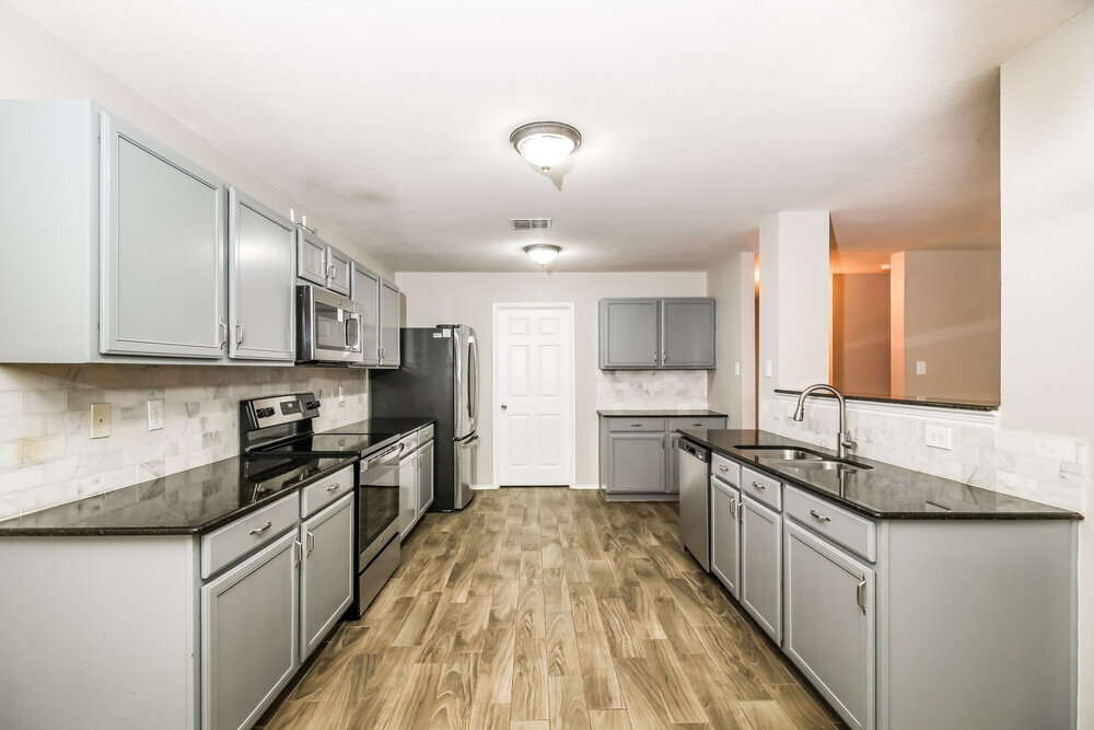 Building Photo - 2033 Shawnee Trail