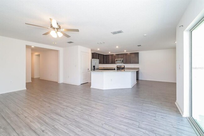 Building Photo - 465 Kensington View Dr