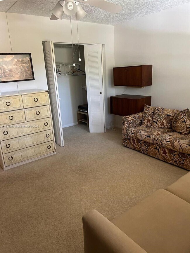 Building Photo - 3102 Portofino Point