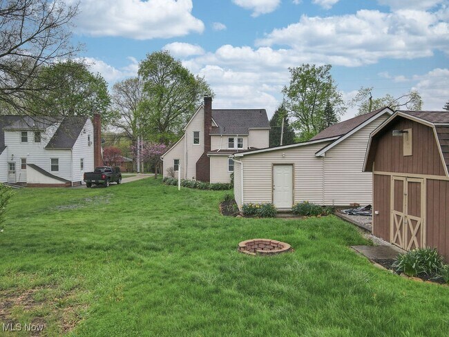 Building Photo - 3221 Killian Rd