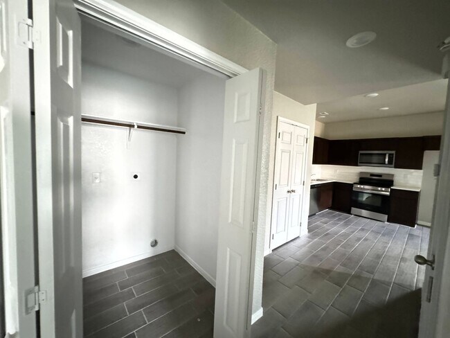 Building Photo - 1616 Indian Trail