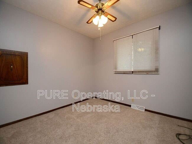 Building Photo - 5723 S 152nd Ave Cir