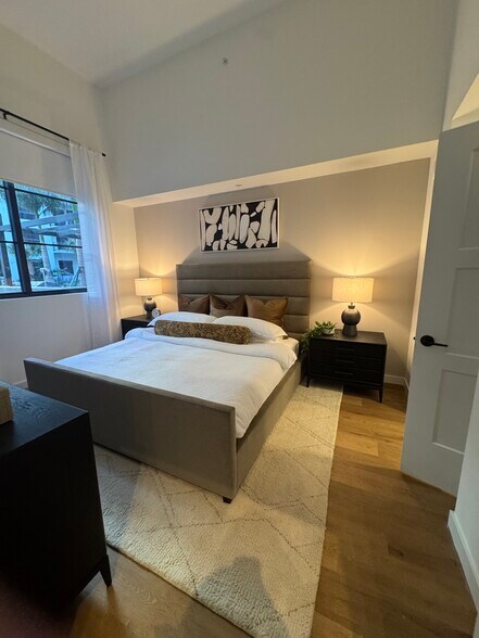 Building Photo - 1655 NW 124th St