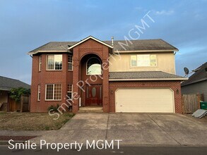 Building Photo - Lovely house with 4 bedrooms, 2 bonus room...