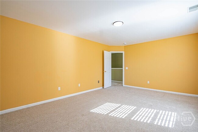 Building Photo - 7 Briarcliff Way