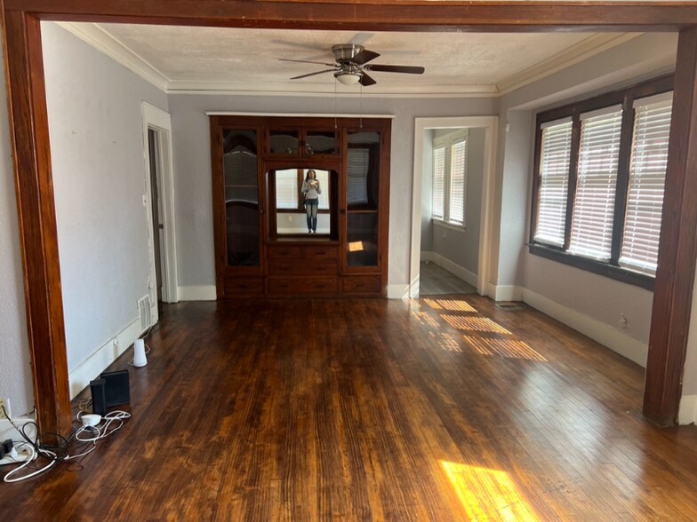 Building Photo - 3138 N 16th St